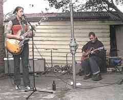 Jen and Stewart play Clifton Hill, 23/6/2002