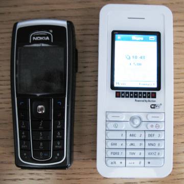 WM4201, next to a Nokia 6230i, for purposes of comparison